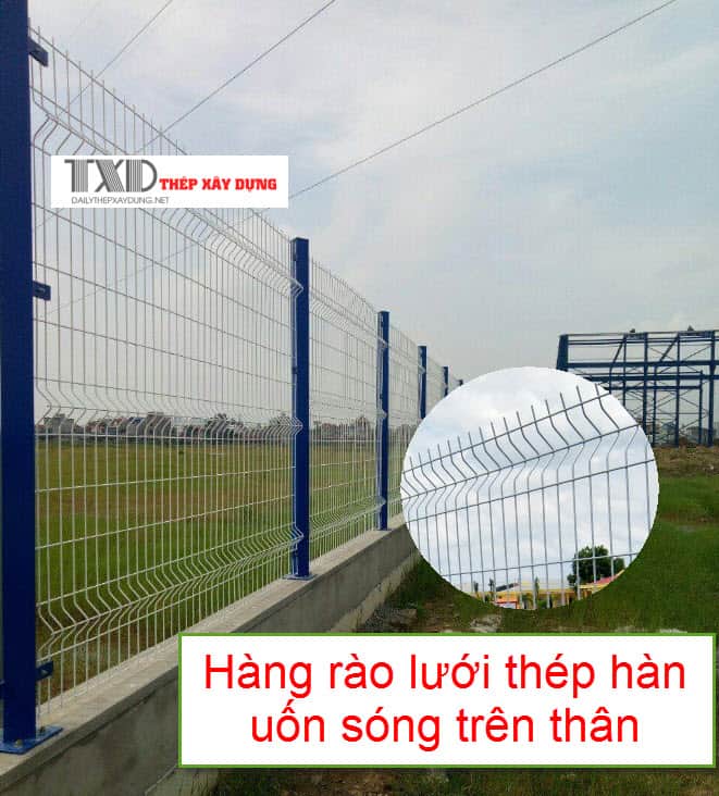 Hàng rào lưới thép hàn uốn sóng trên thân